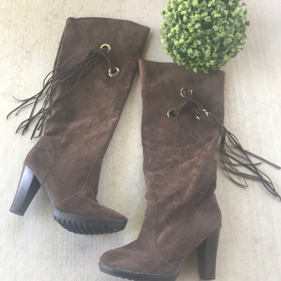 SOLD  Brown Boots Suede HeelTassels Like New - Picture 1 of 8